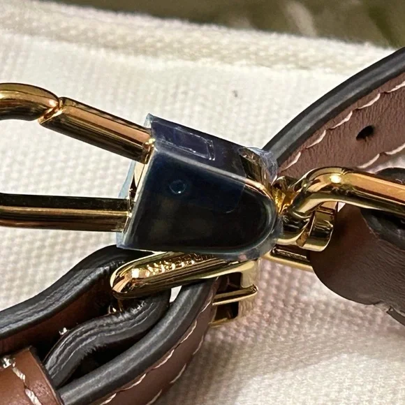 Beautiful Burberry bag - Picture 5 of 6